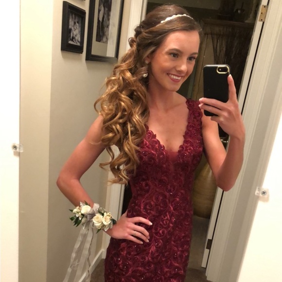 Maroon Mermaid Dress - Picture 3 of 3